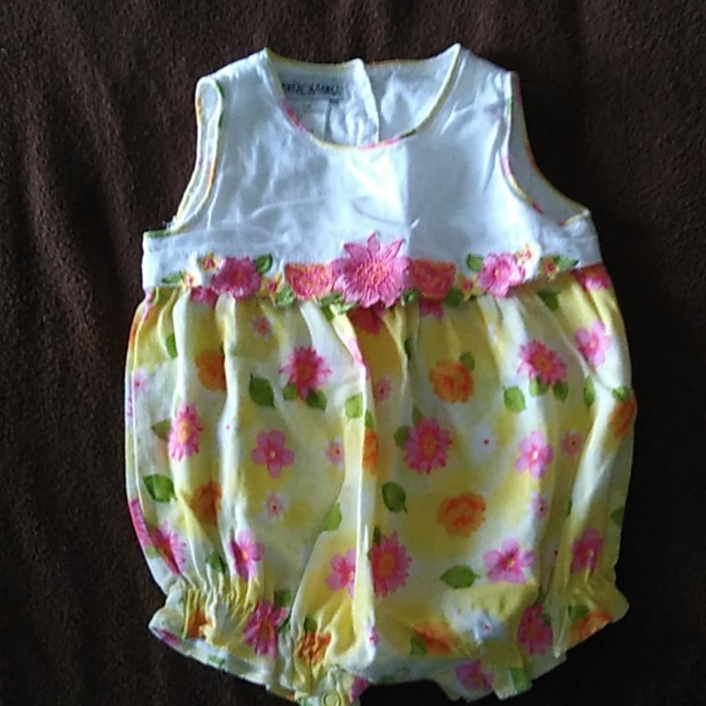Emporio Baby romper 0-3 months * Like New